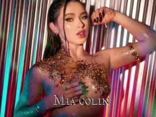Mia_colin