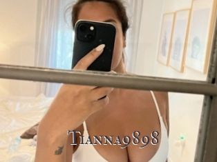 Tianna9898